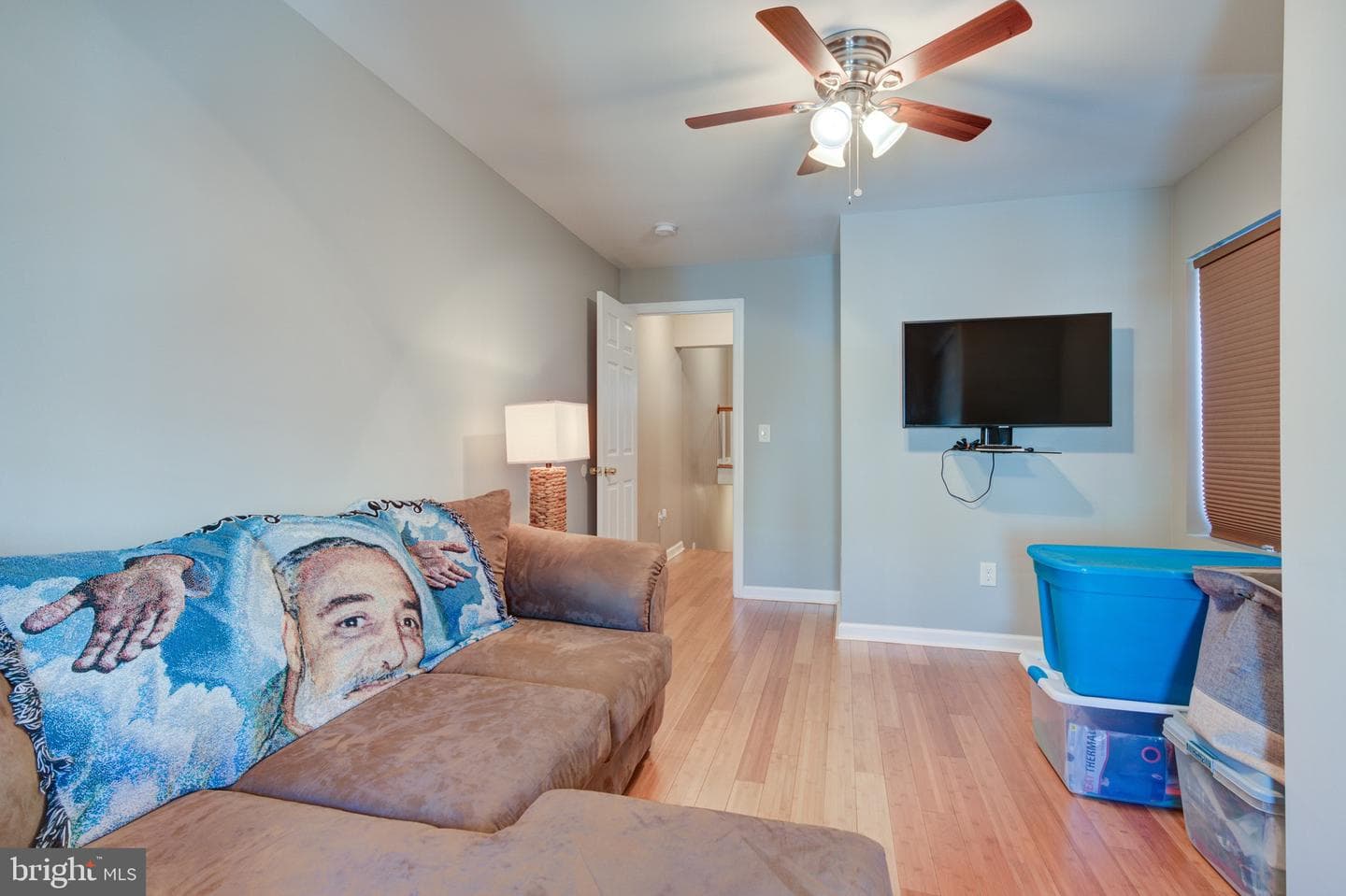 1531 Swain Street photo 4
