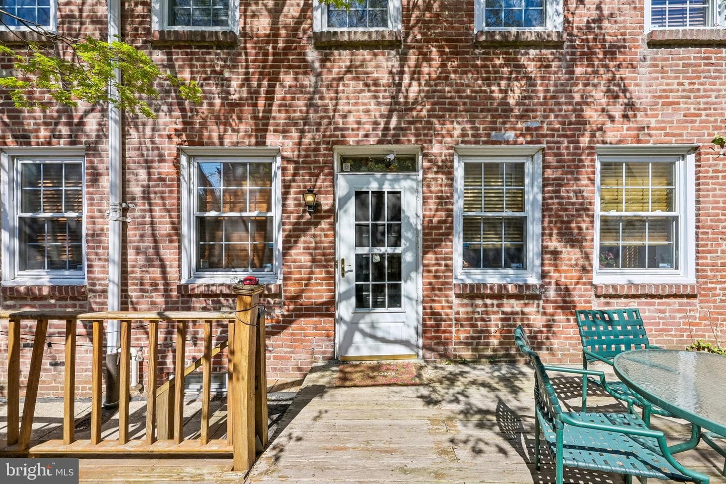 335-337r Poplar Street, Philadelphia
