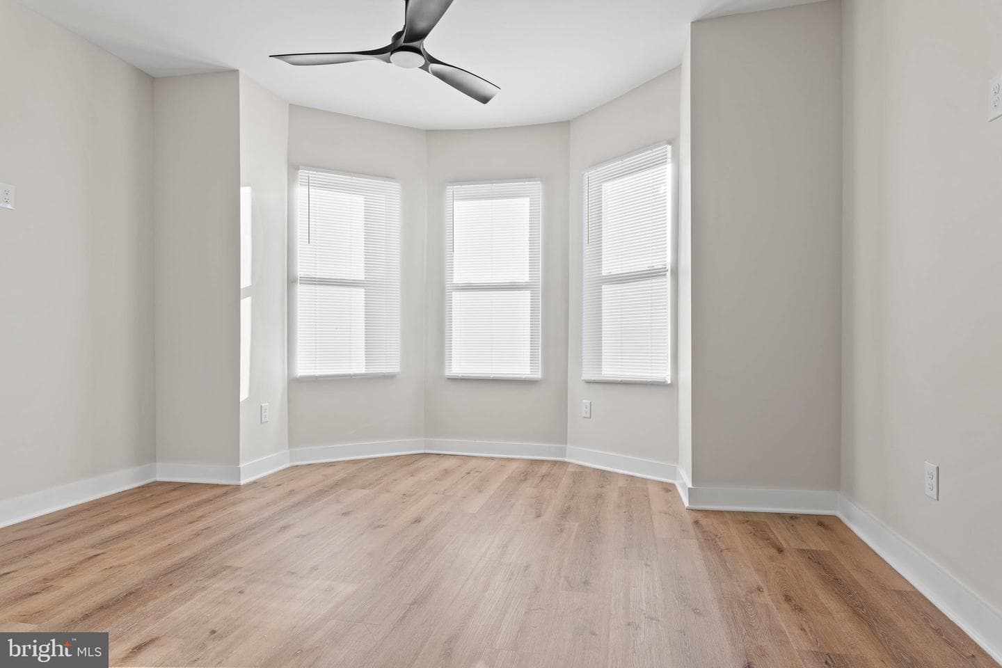 1443 N Edgewood Street photo 14