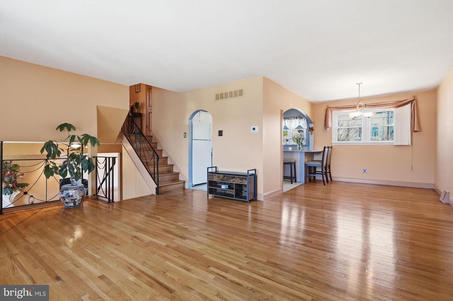 1119 Kent Lane photo 7