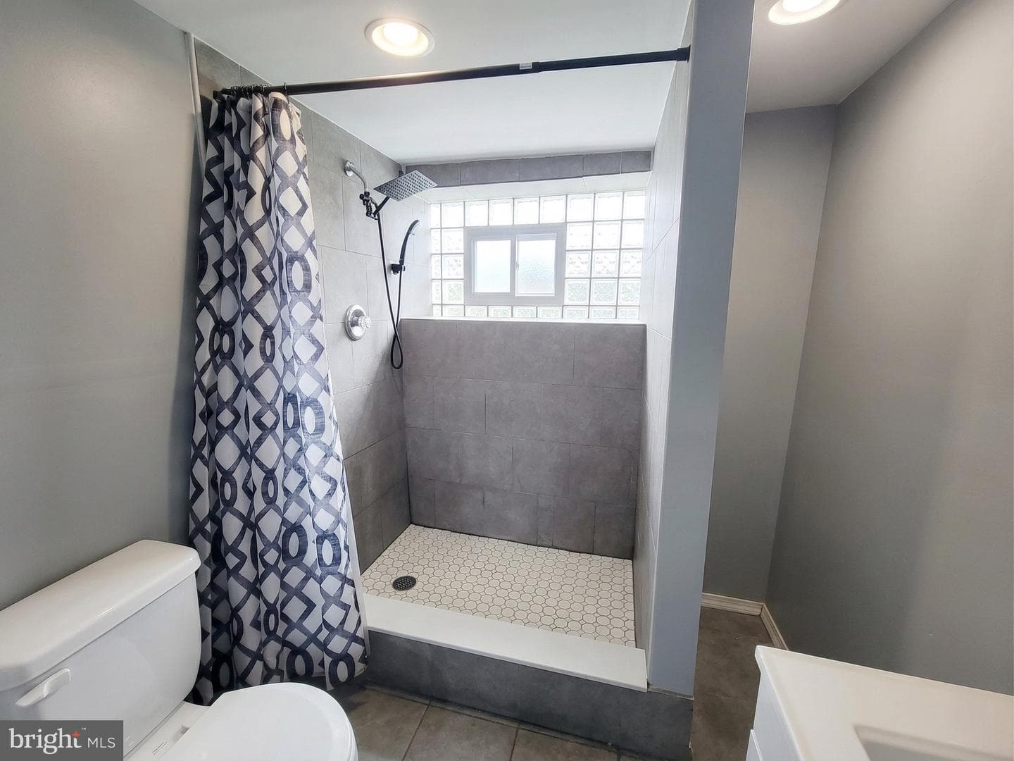5823 Saul Street photo 17