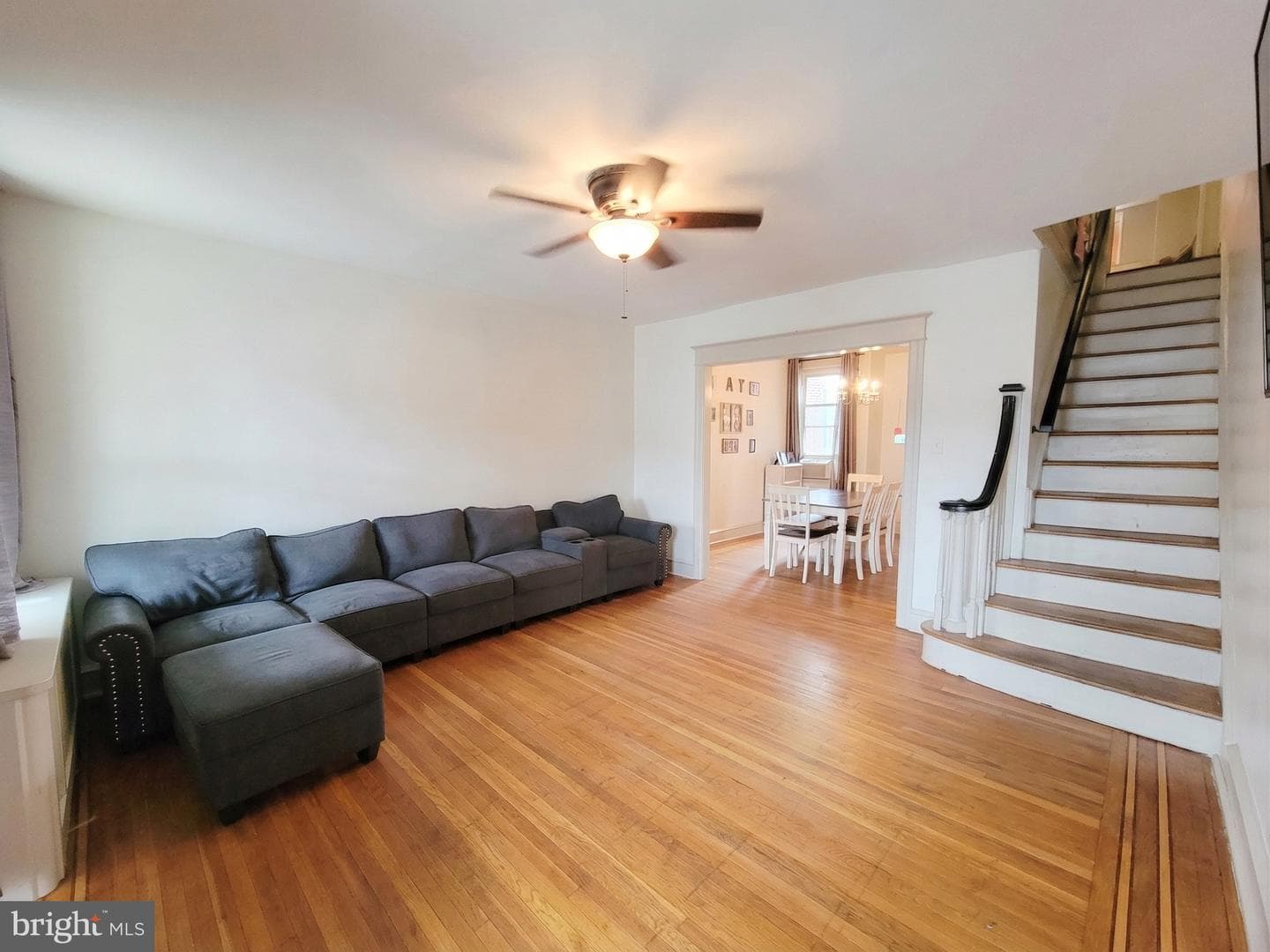 5823 Saul Street photo 3