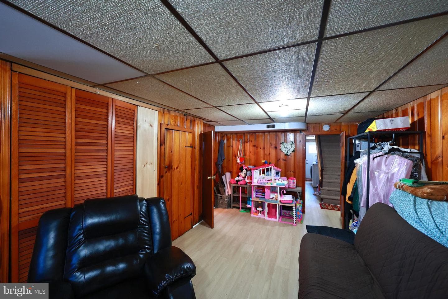 7523 Brous Avenue photo 25