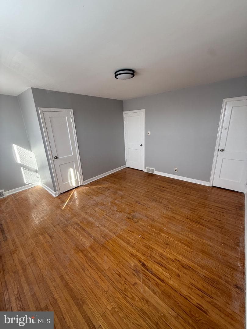 7213 Oakland Street photo 9