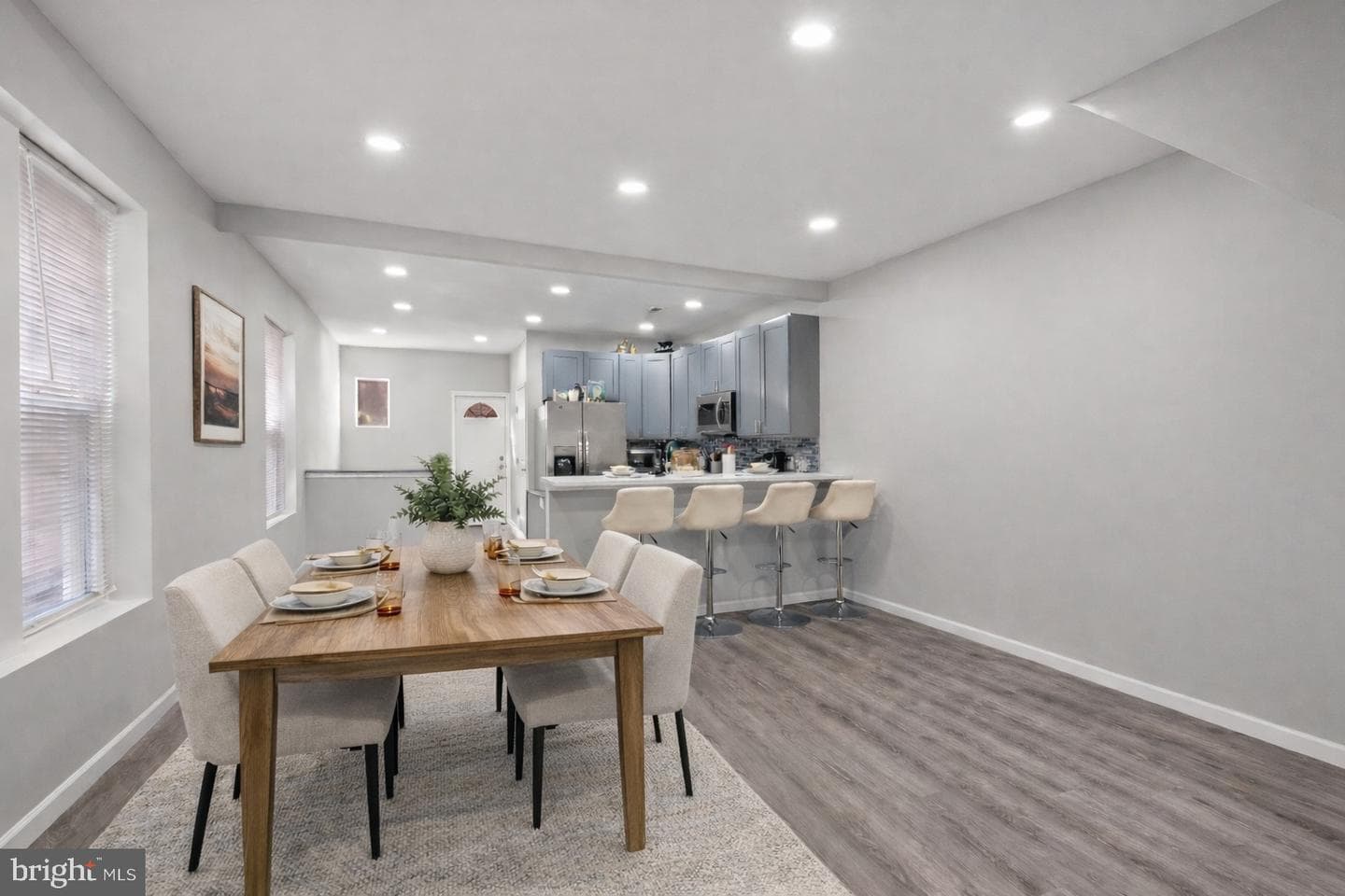 4928 Florence Avenue photo 4