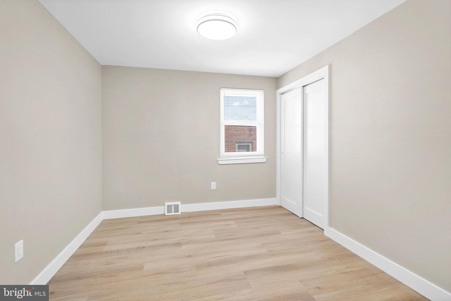 10755 Jeanes Street photo 18