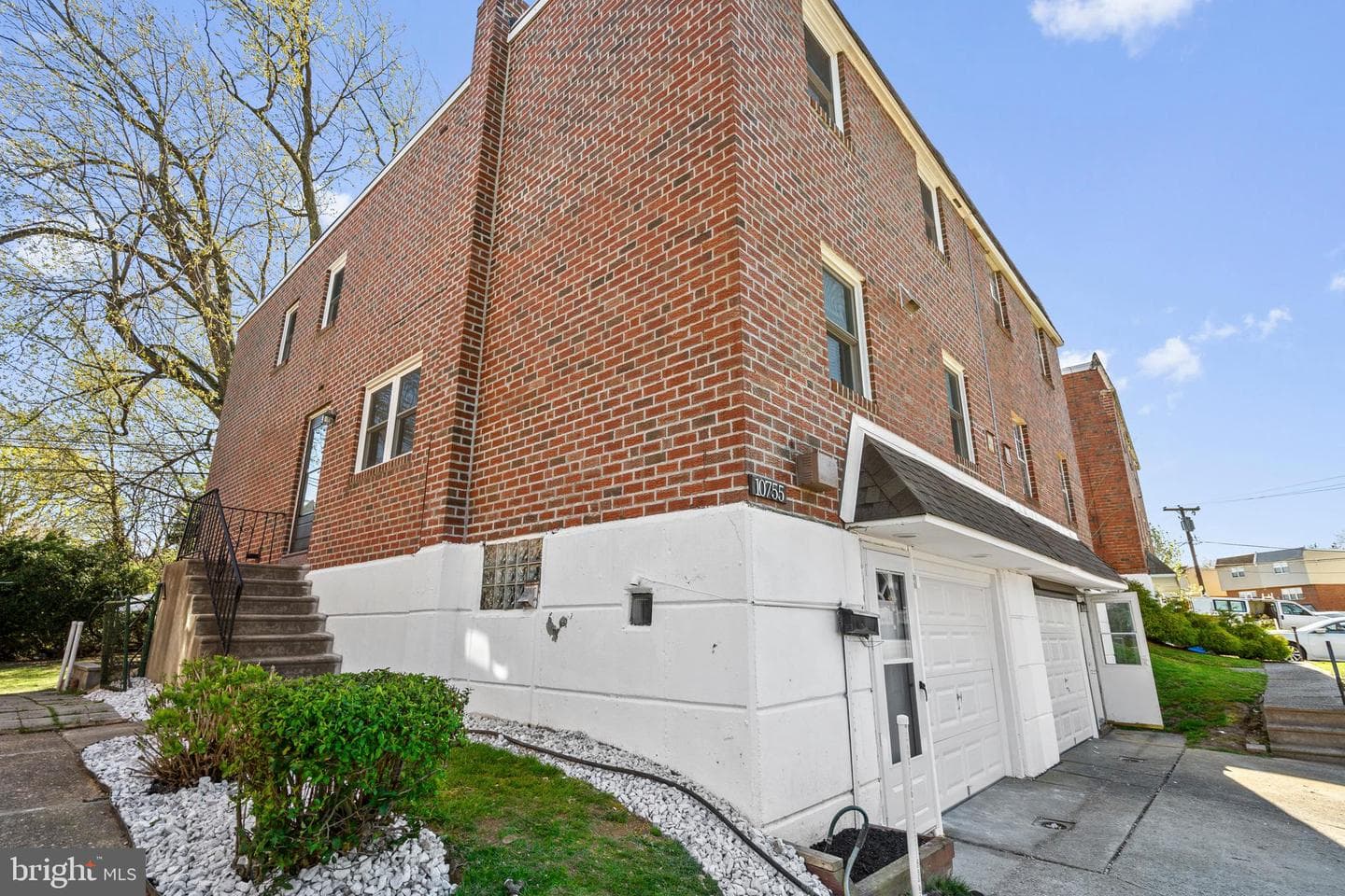 10755 Jeanes Street photo 3