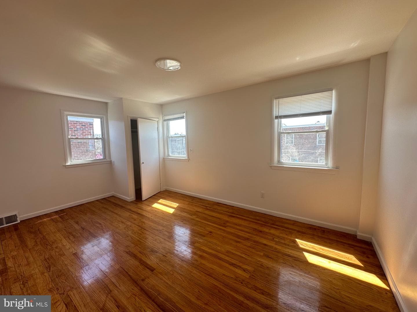 9009 Revere Street photo 9