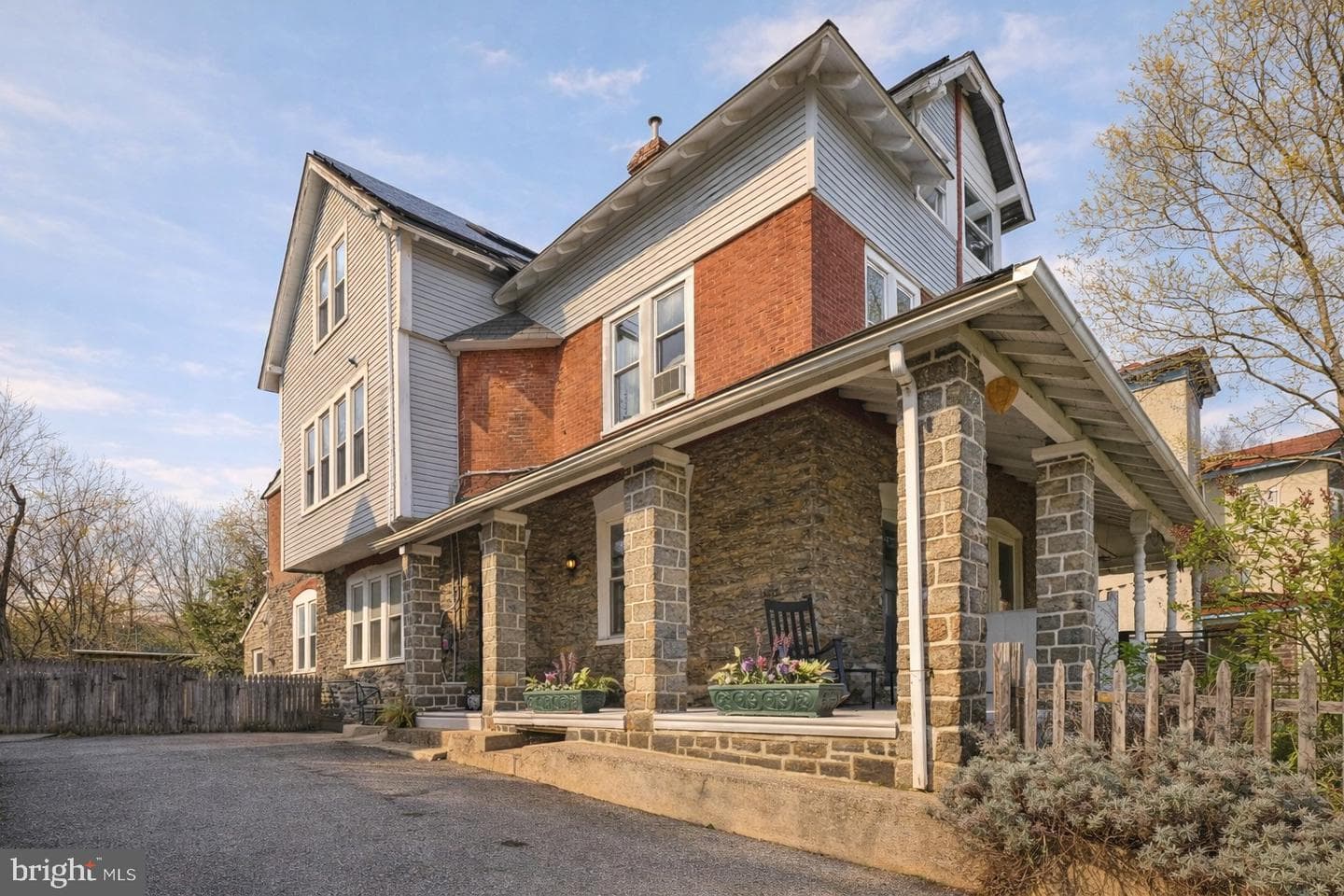 423 E High Street, Philadelphia