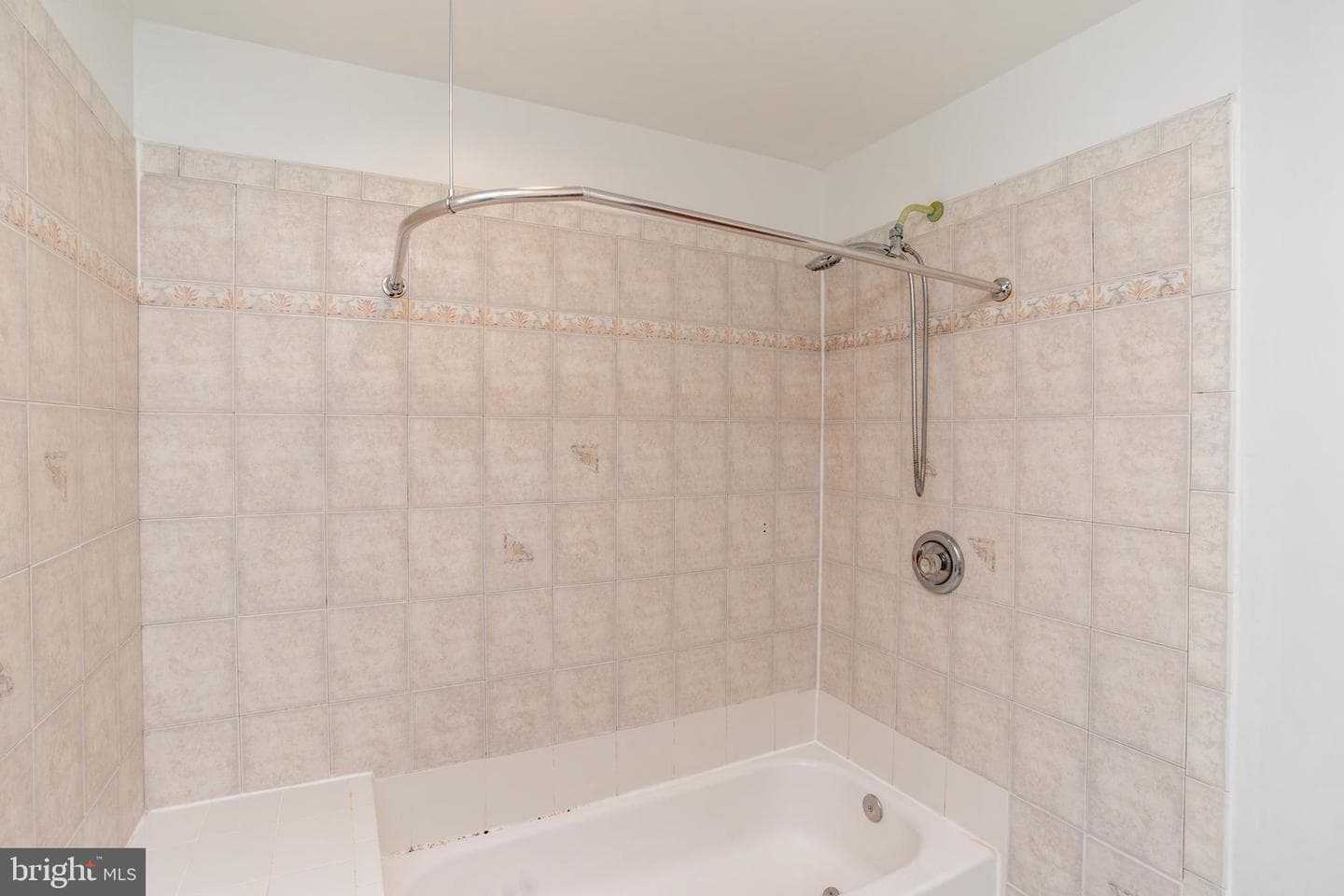 2418 S Alder Street photo 22