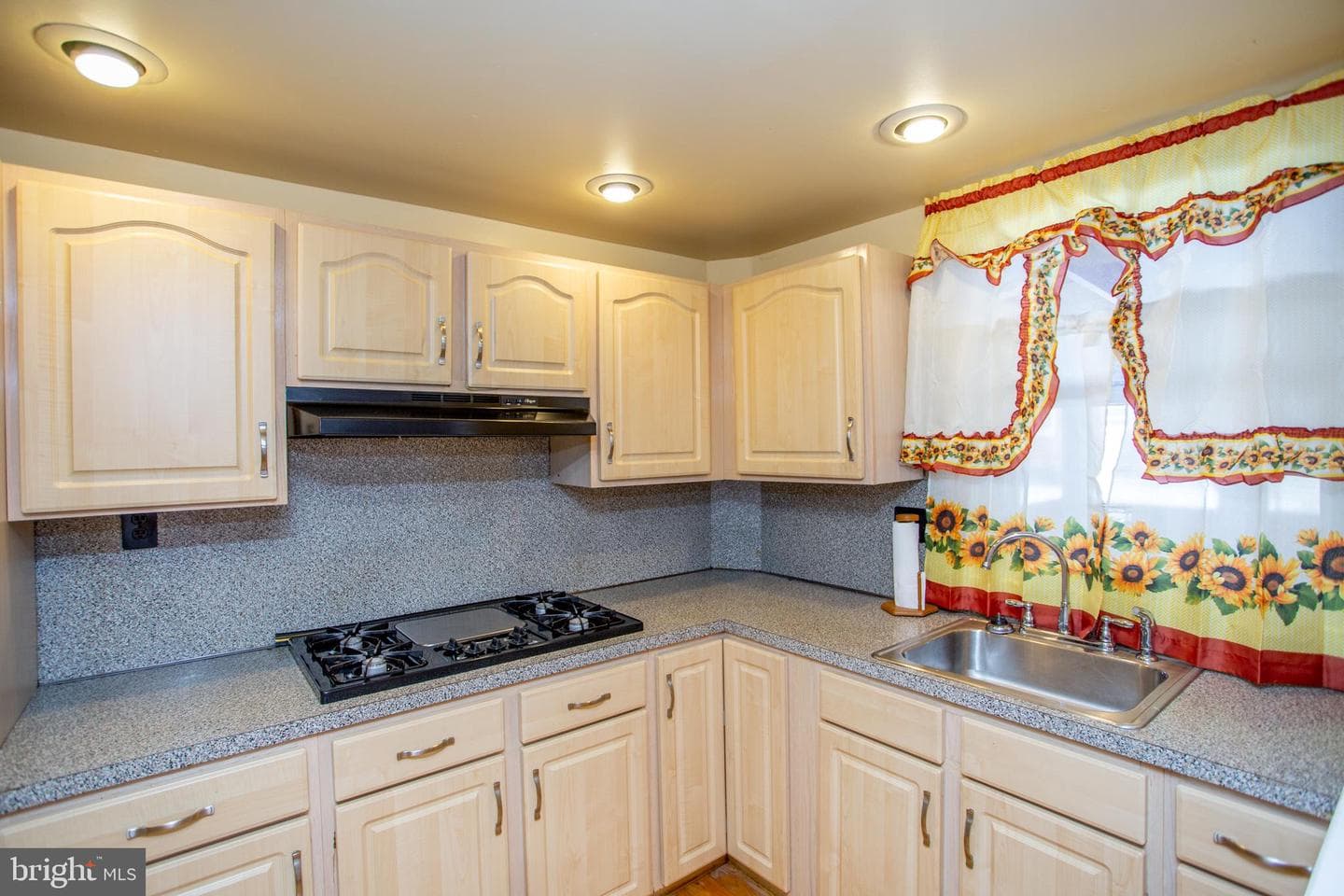 8617 Rugby Street photo 11