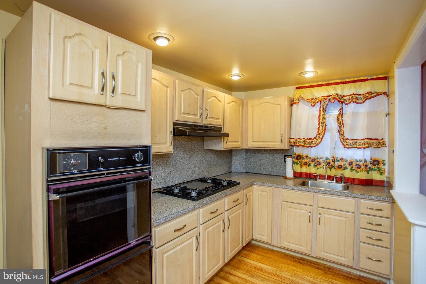 8617 Rugby Street photo 13