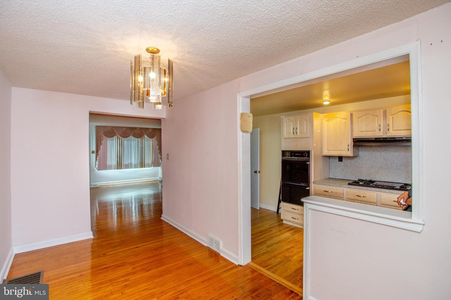 8617 Rugby Street photo 9