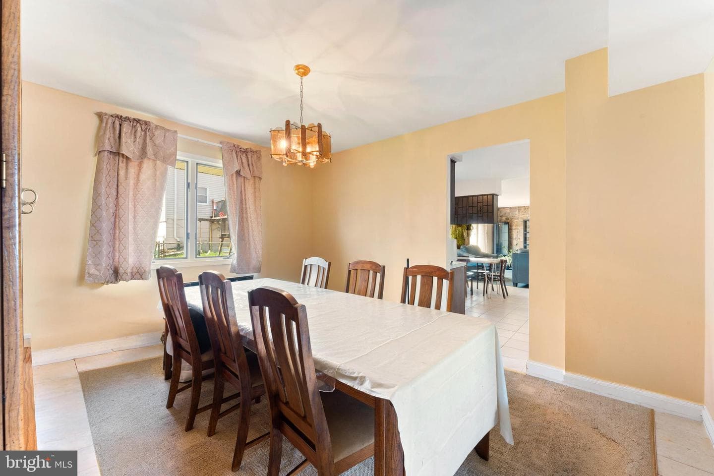 1858 Greymont Street photo 12