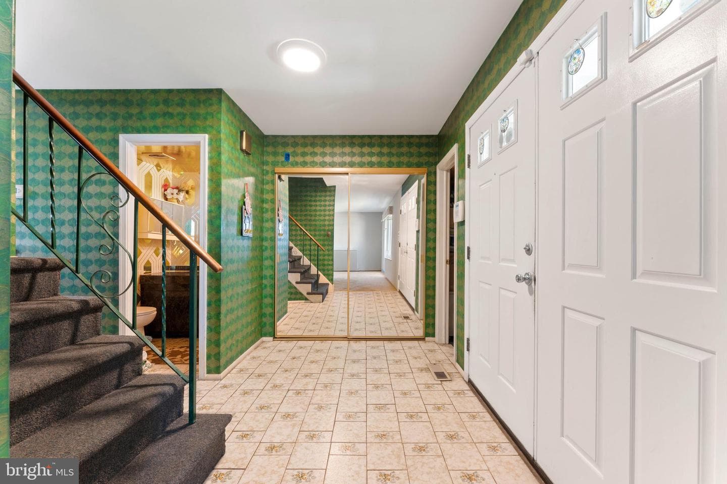 1858 Greymont Street photo 8