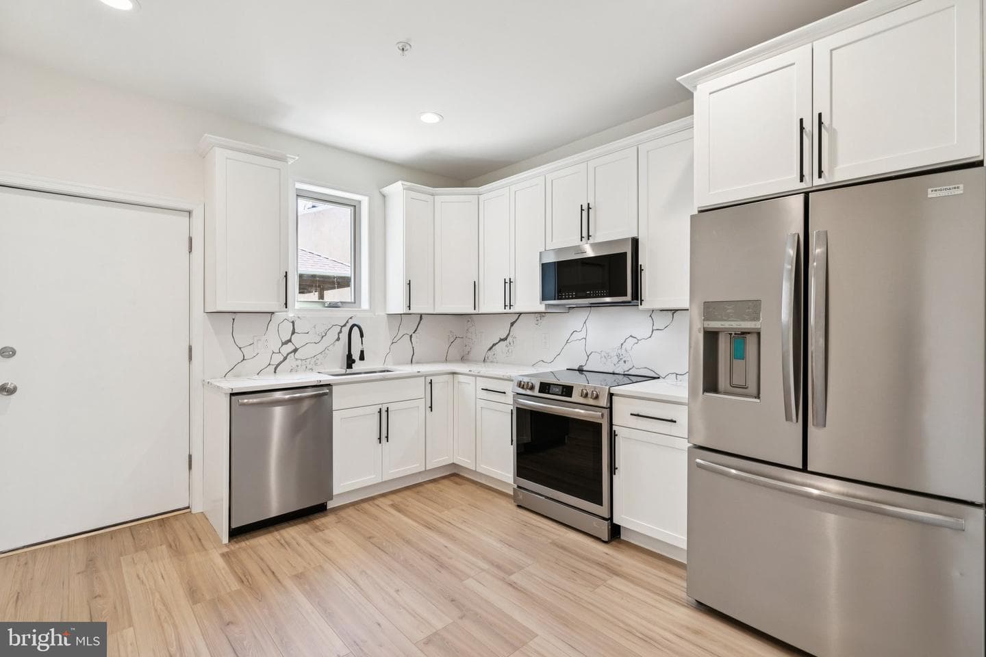 1941 N 9th Street photo 40