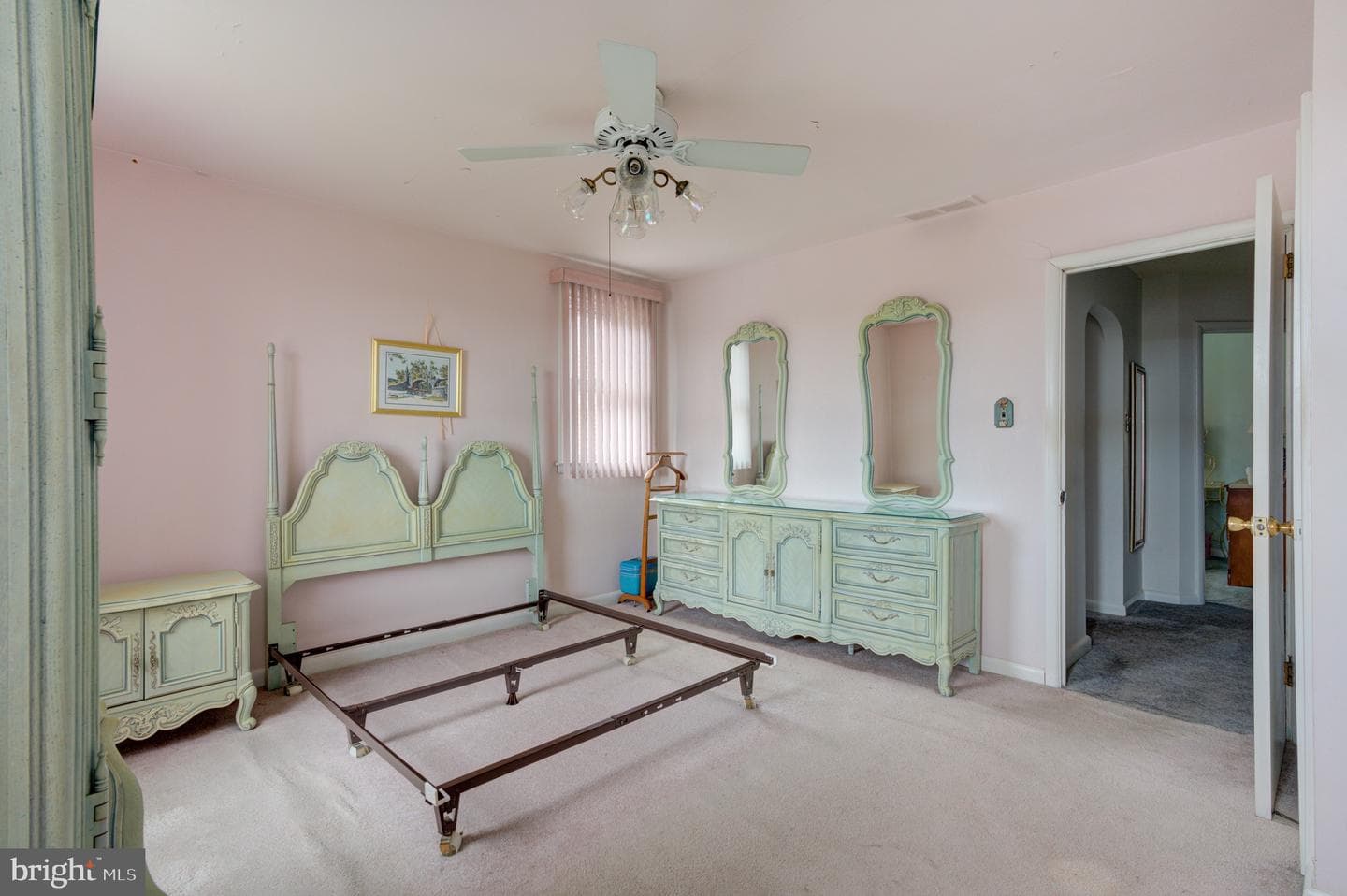 9075 Convent Avenue photo 11