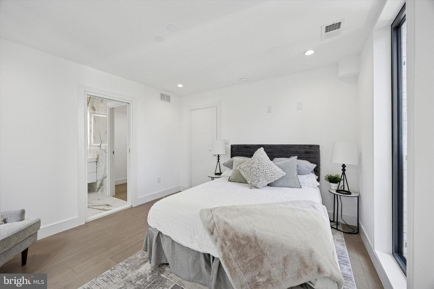 1922 Geary Street #8 photo 14