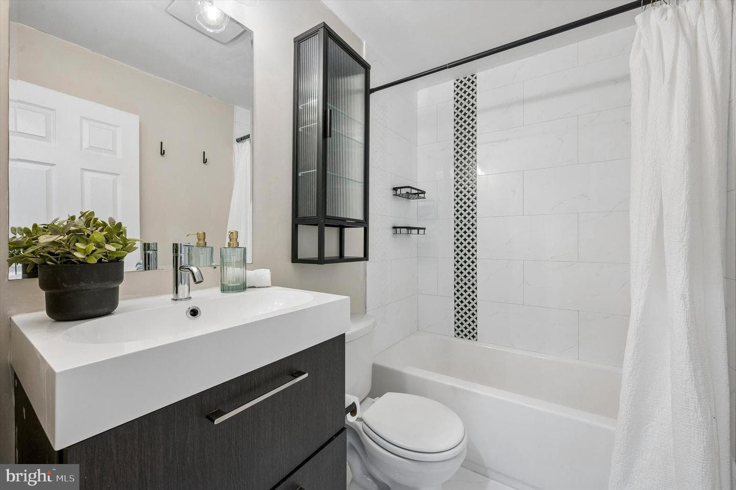 743 S 52nd Street photo 17