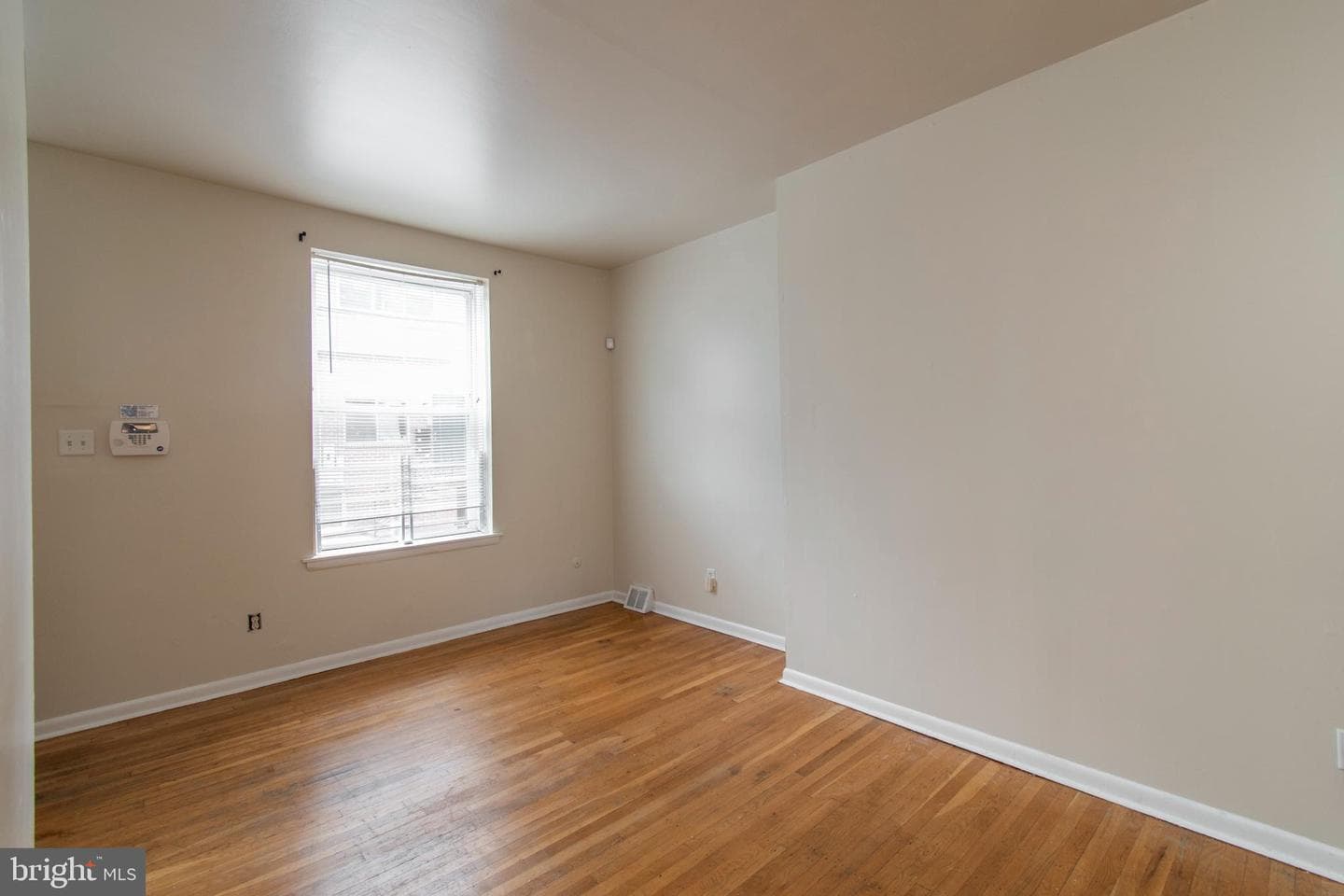1635 Fontain Street photo 6