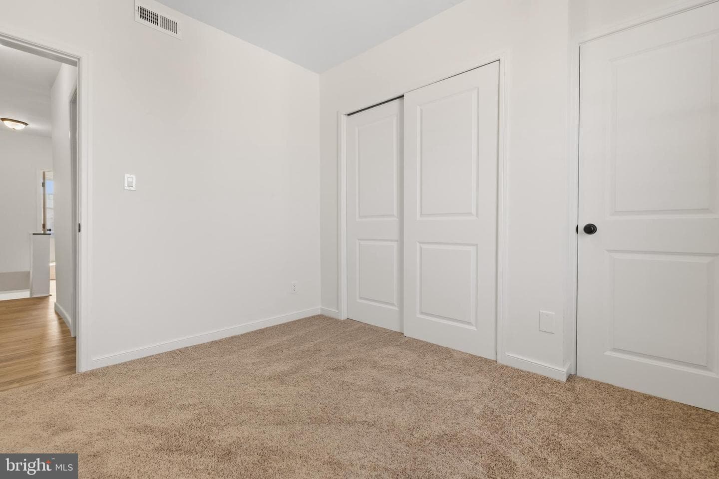 1724 N Edgewood Street photo 18