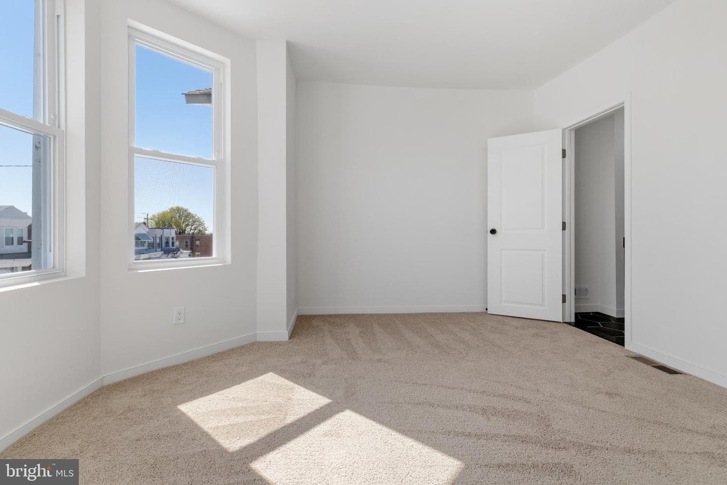 1724 N Edgewood Street photo 25