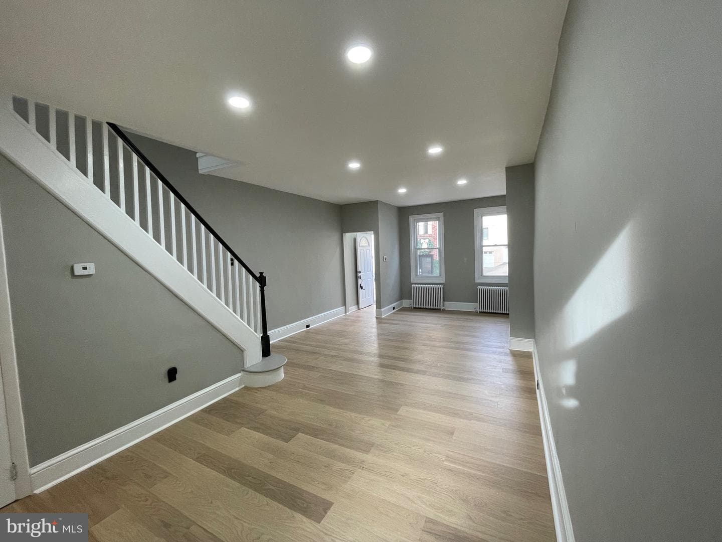 107 Kingsley Street photo 4