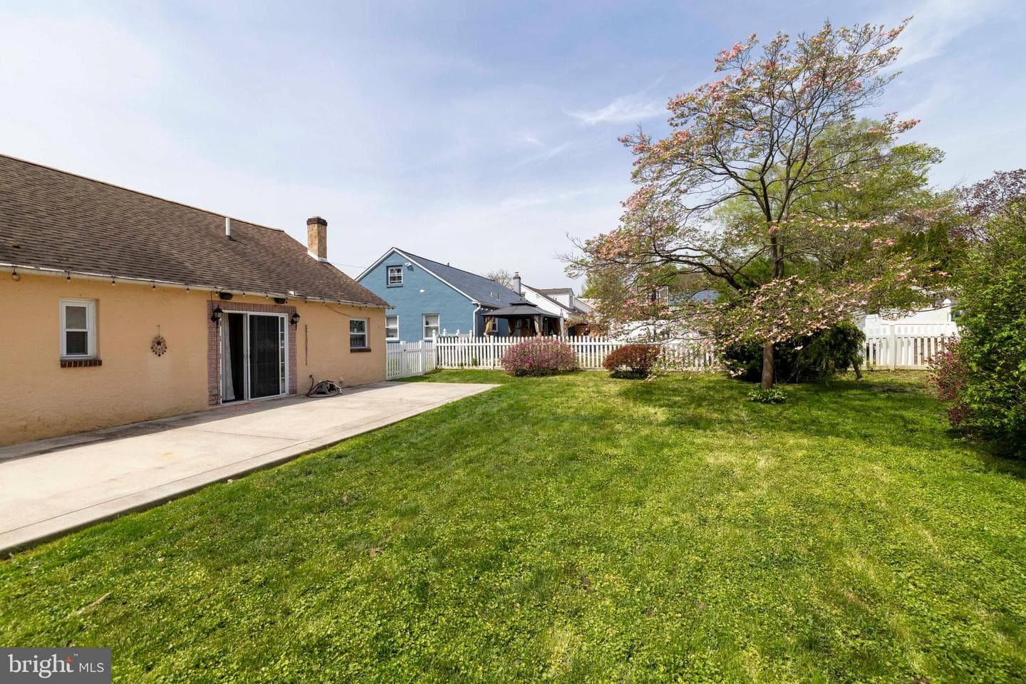 833 Emerson Street photo 26