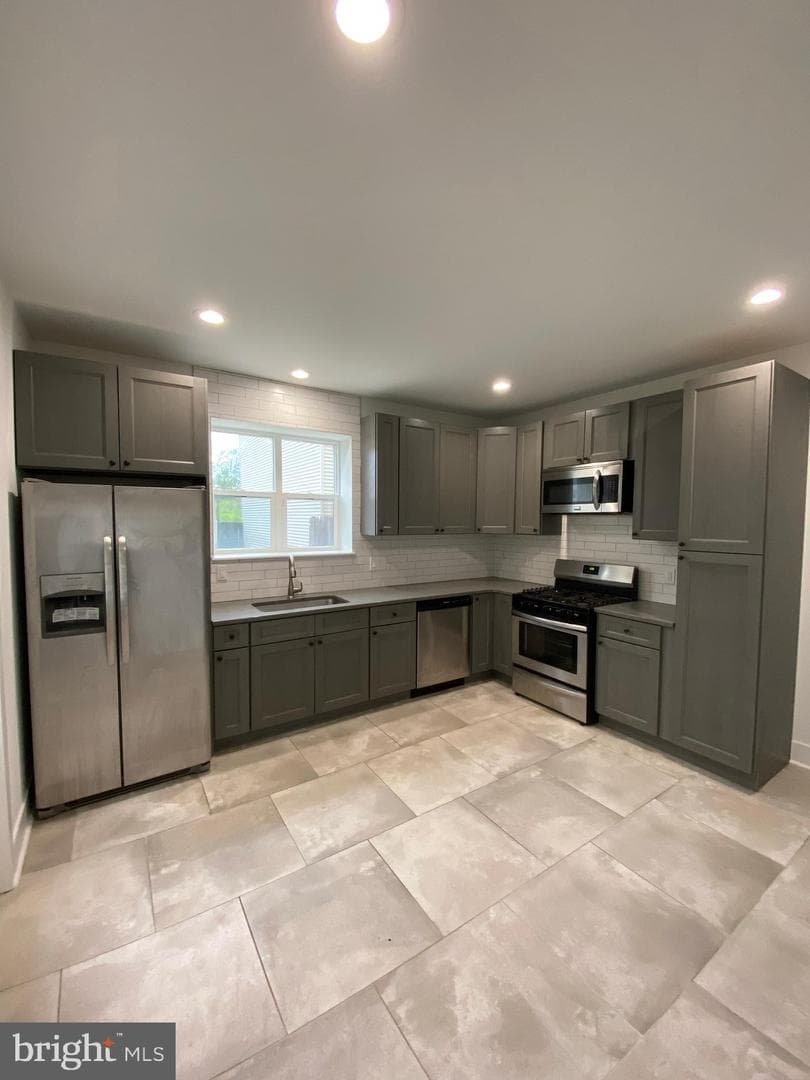 2706 E Somerset Street, Philadelphia