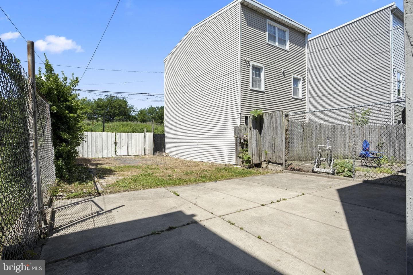 2706 E Somerset Street photo 26