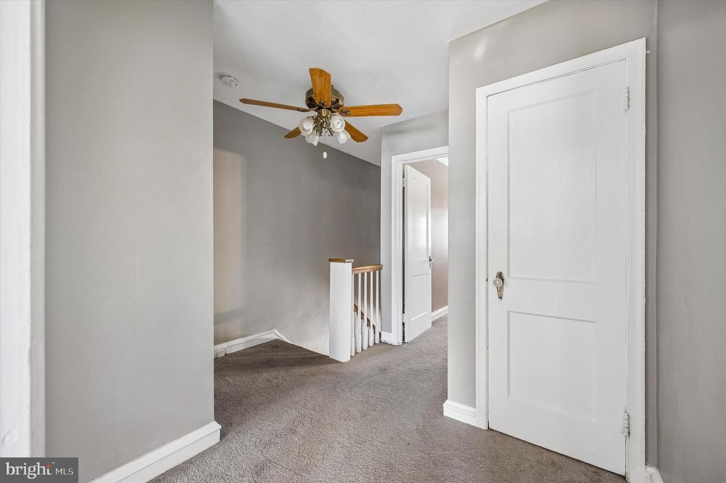 1448 Devereaux Avenue photo 16