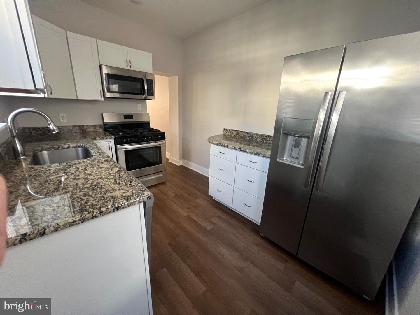 2208 Gaul St photo 11