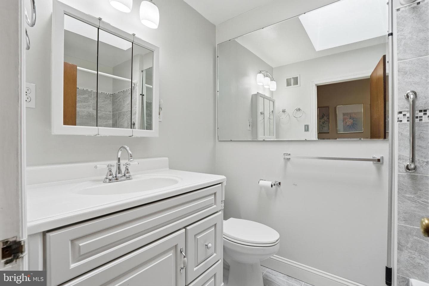 8931 Leonard Street photo 18