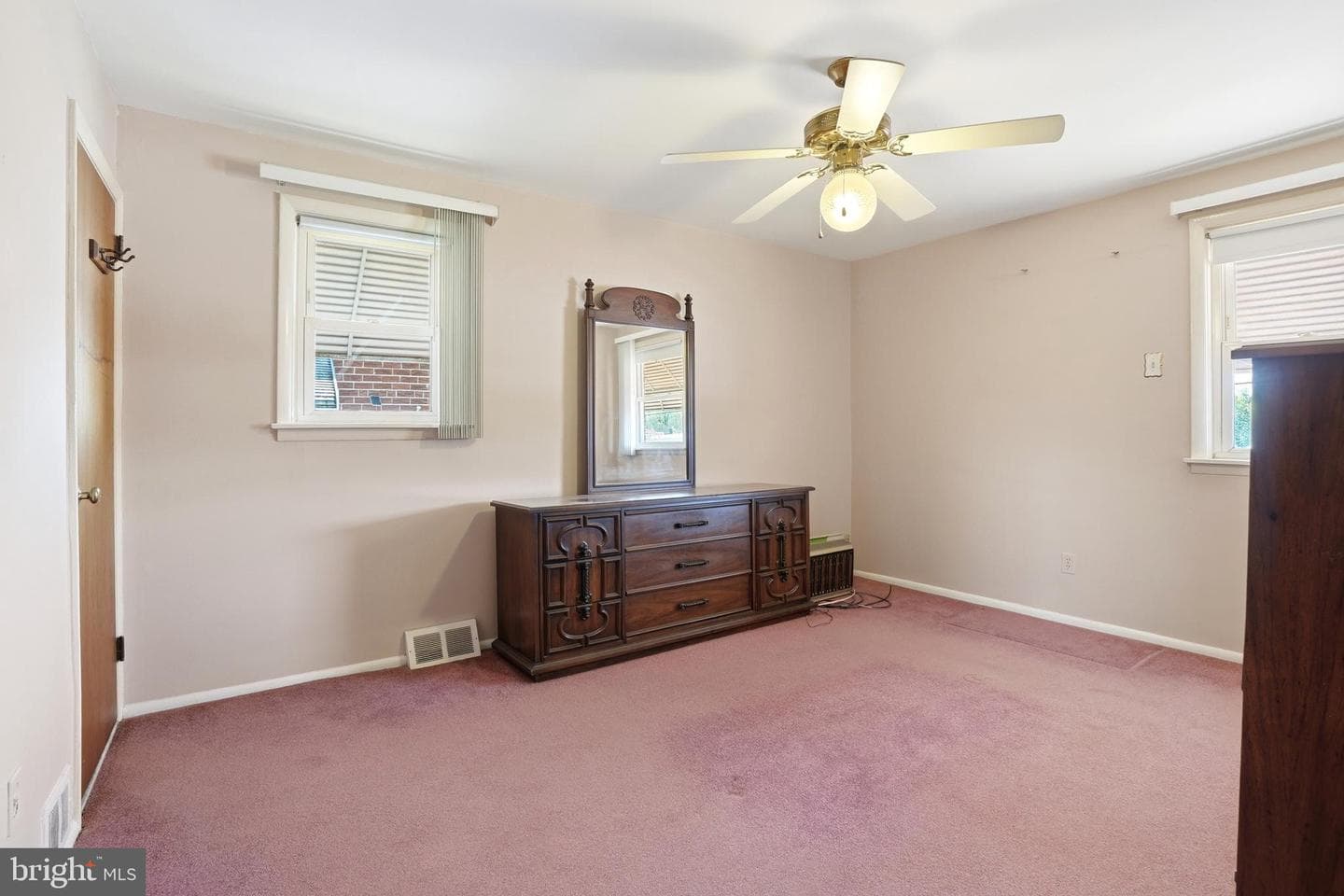 8931 Leonard Street photo 20