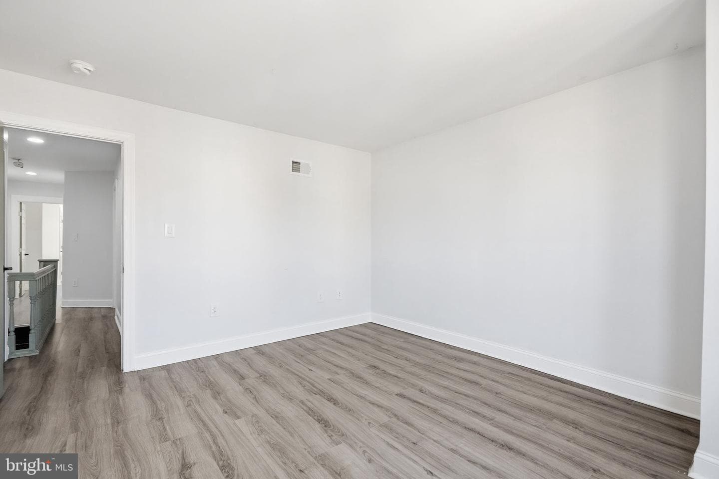 1406 S Allison Street photo 17
