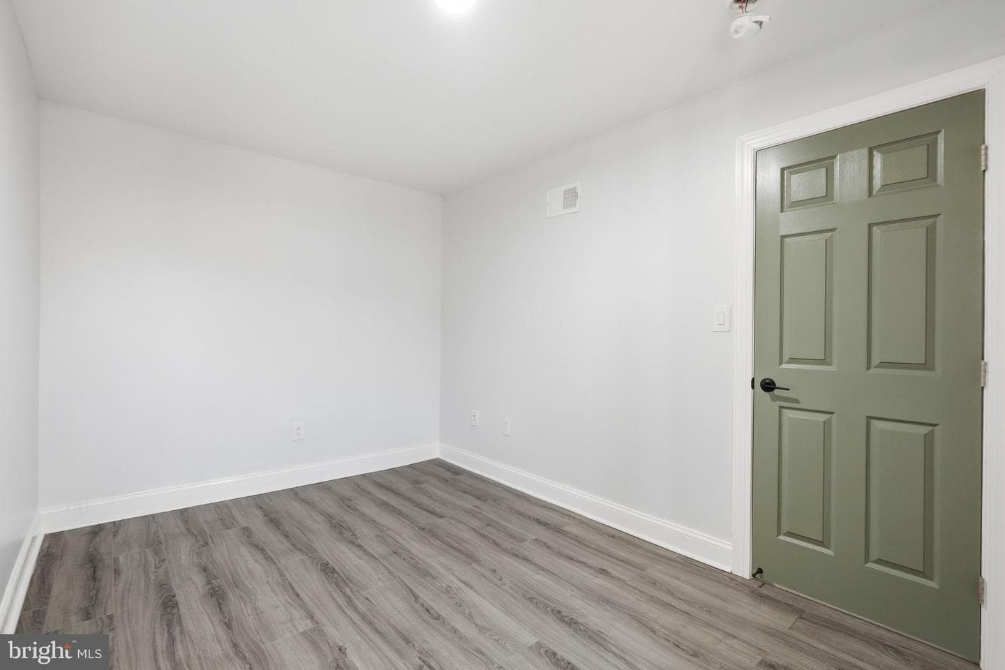 1406 S Allison Street photo 26