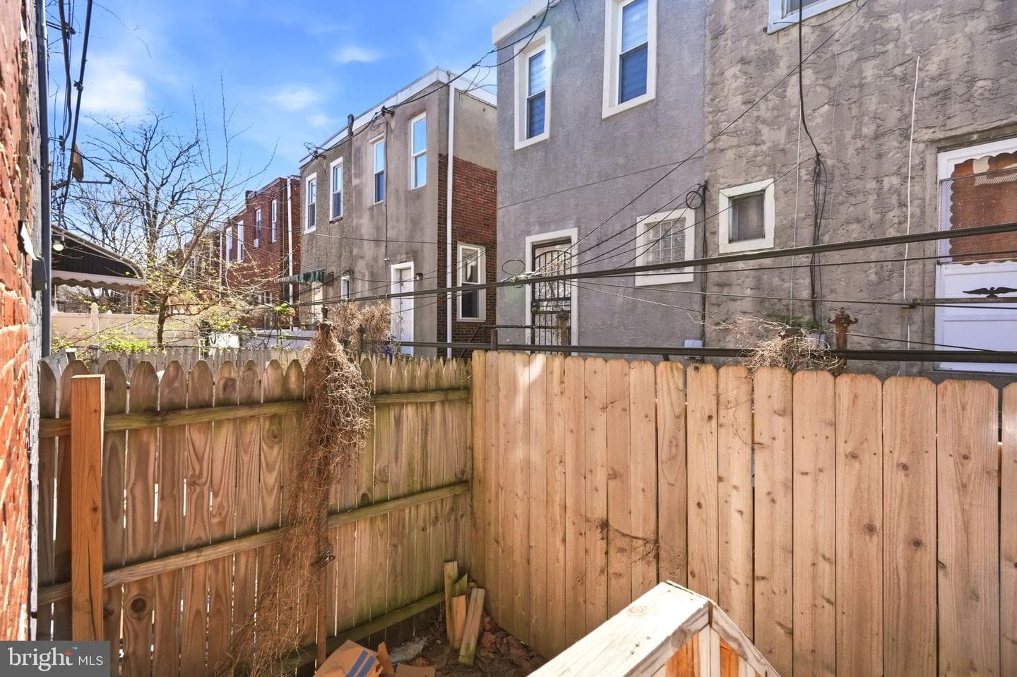 1406 S Allison Street photo 29