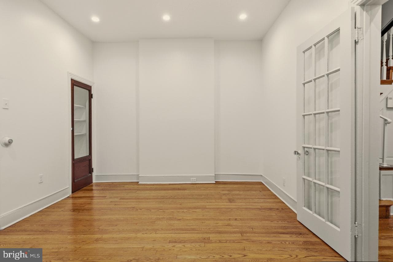 2323 W Cumberland Street photo 11