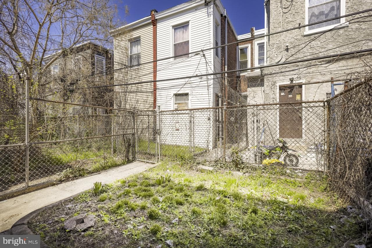 2323 W Cumberland Street photo 33