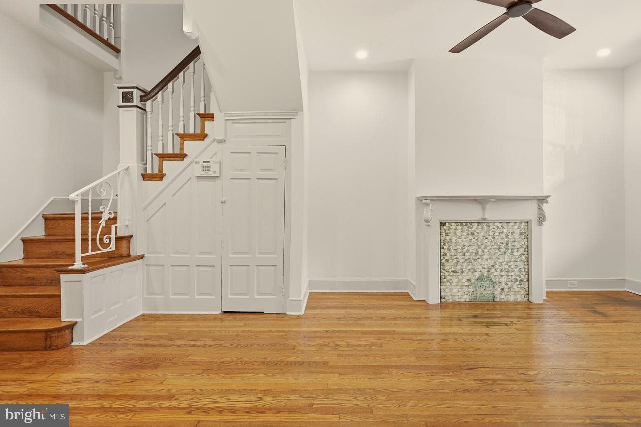 2323 W Cumberland Street photo 6