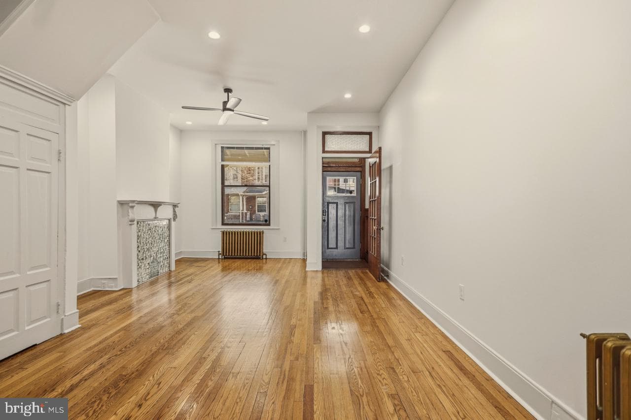 2323 W Cumberland Street photo 9