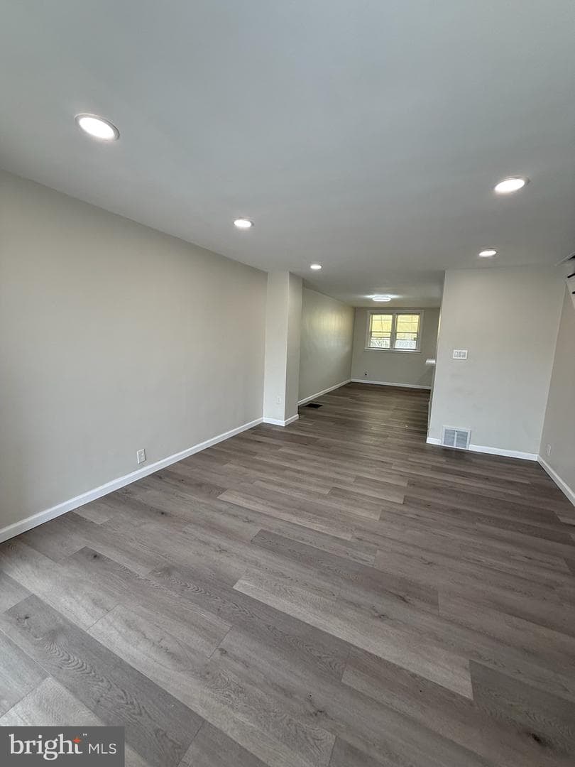 1610 Benner Street photo 11