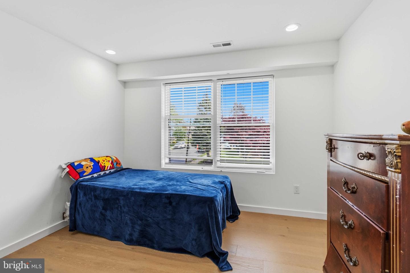 1632 Stanwood Street photo 18