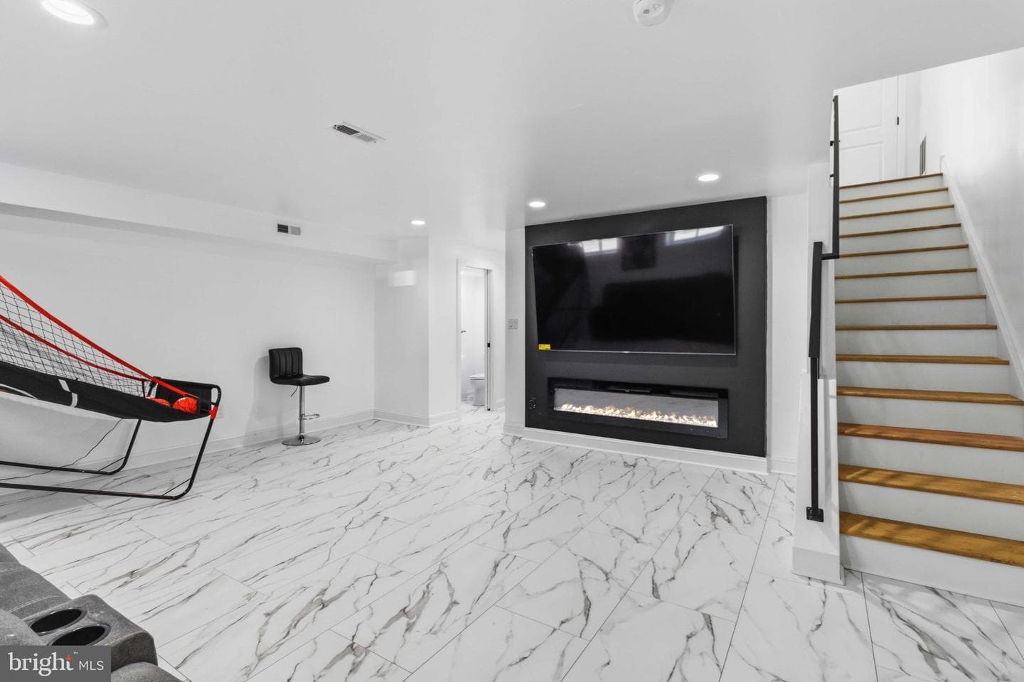 1632 Stanwood Street photo 26