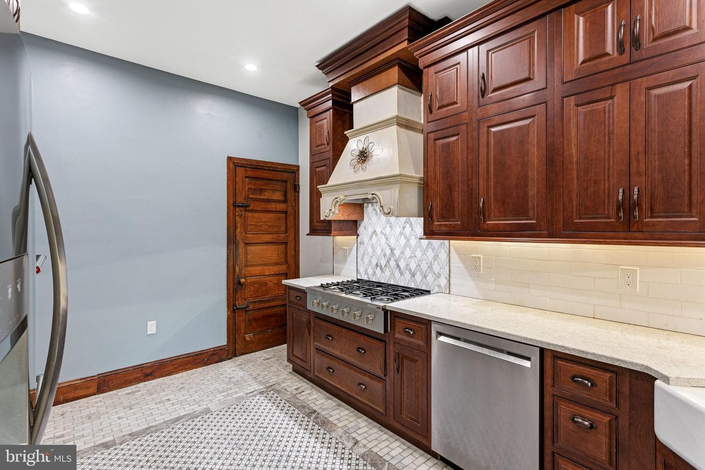 507 S 45th Street photo 10