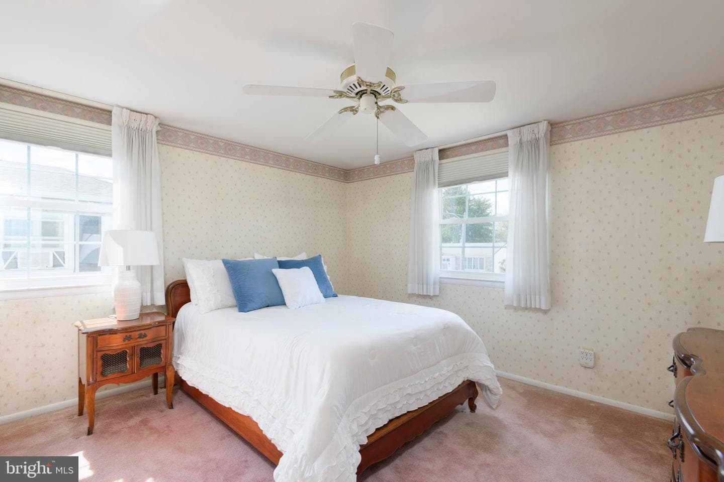 831 Regina Street photo 21