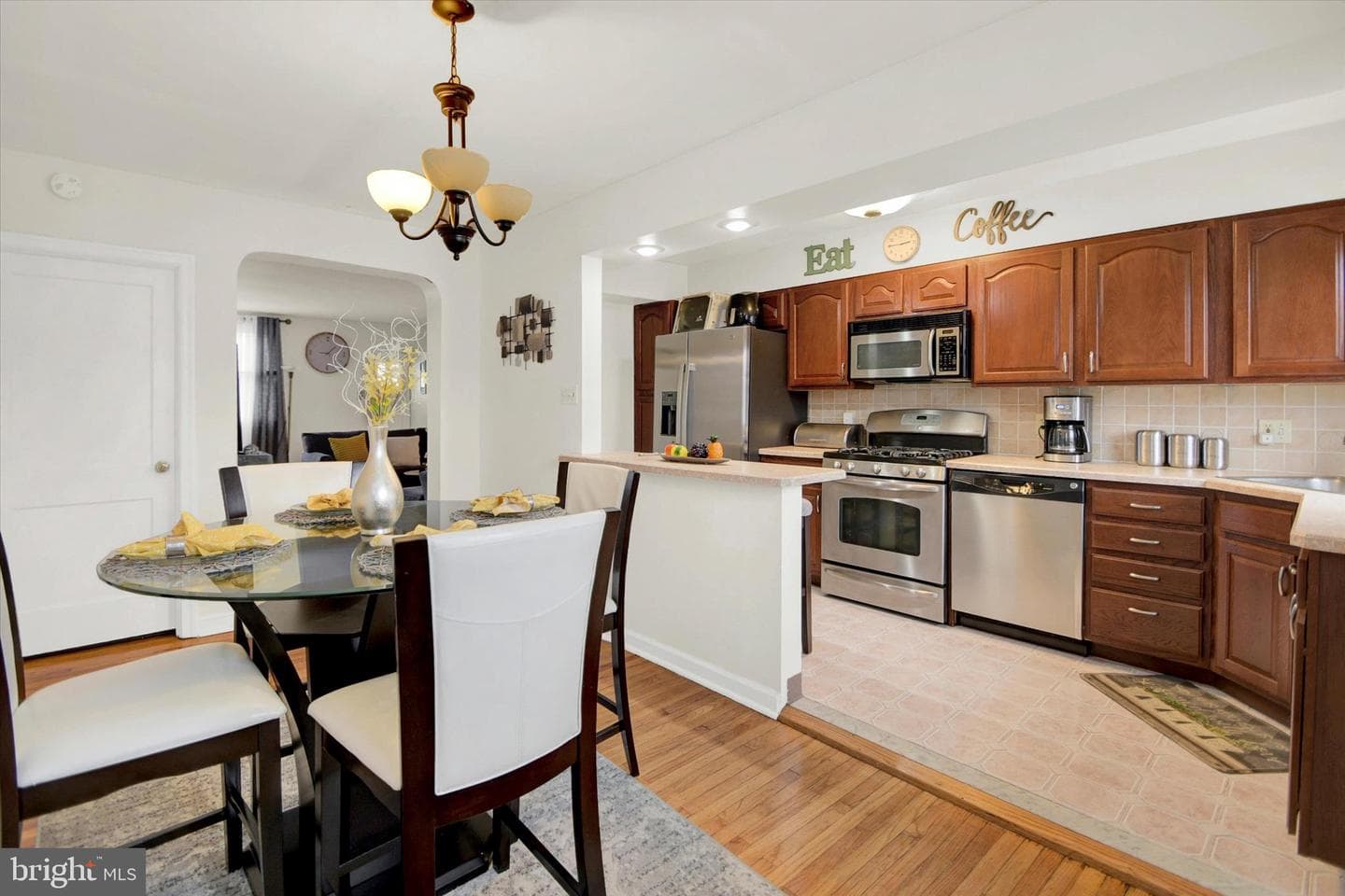 8608 Williams Avenue photo 10