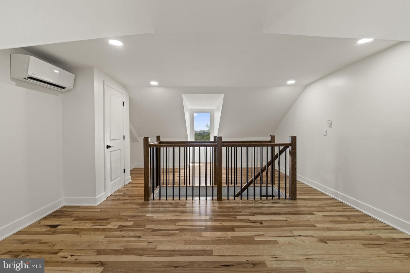 174 Lauriston Street photo 47