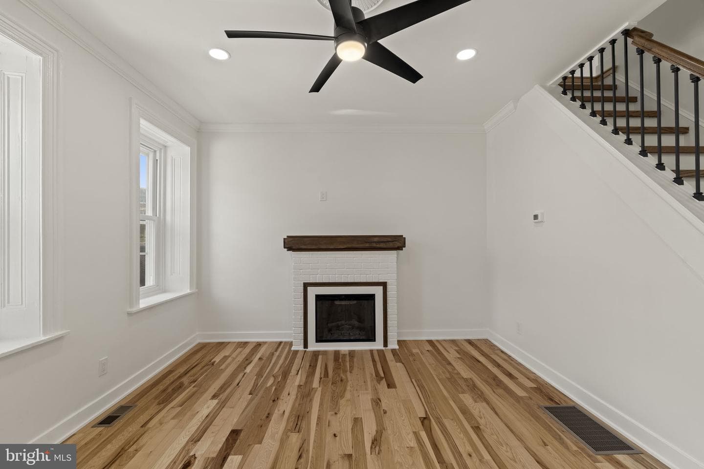 174 Lauriston Street photo 5