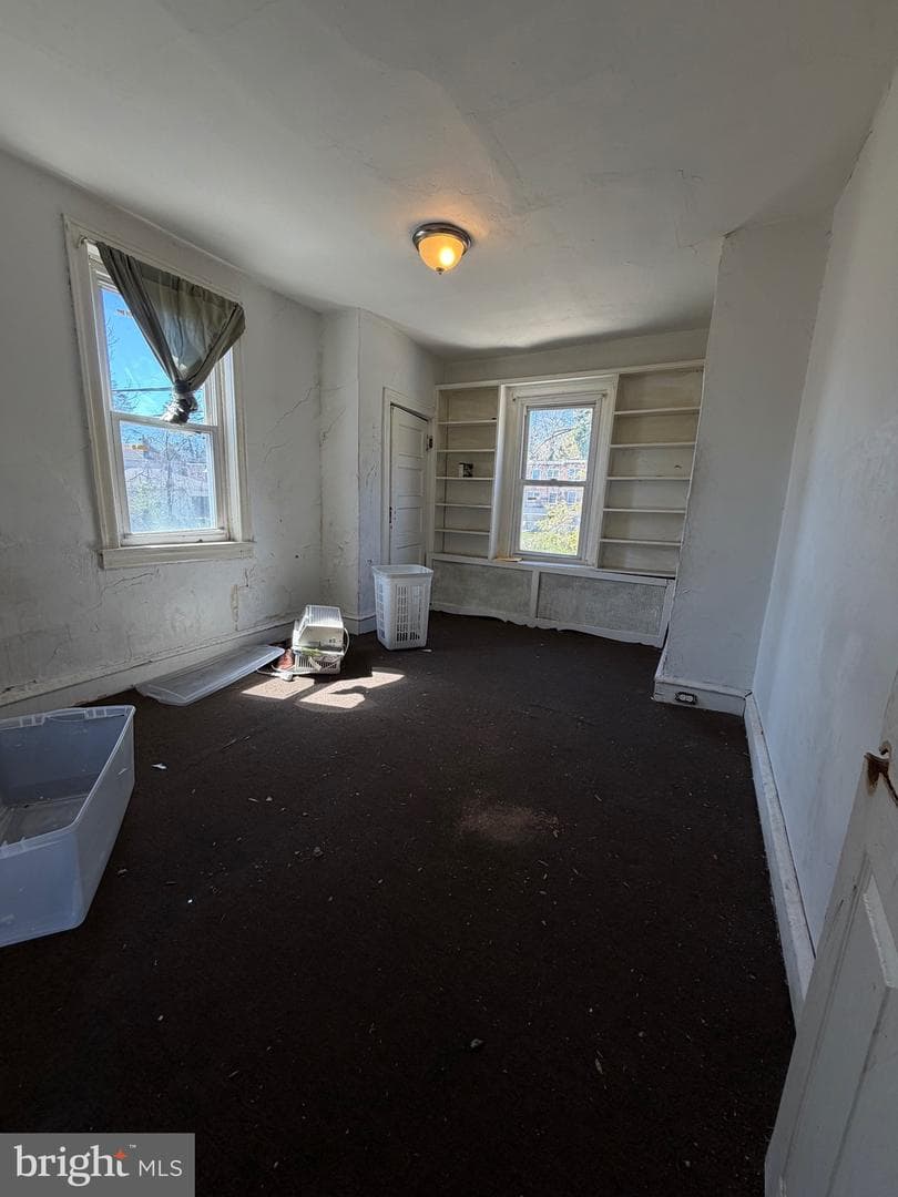 535 E Penn Street photo 16